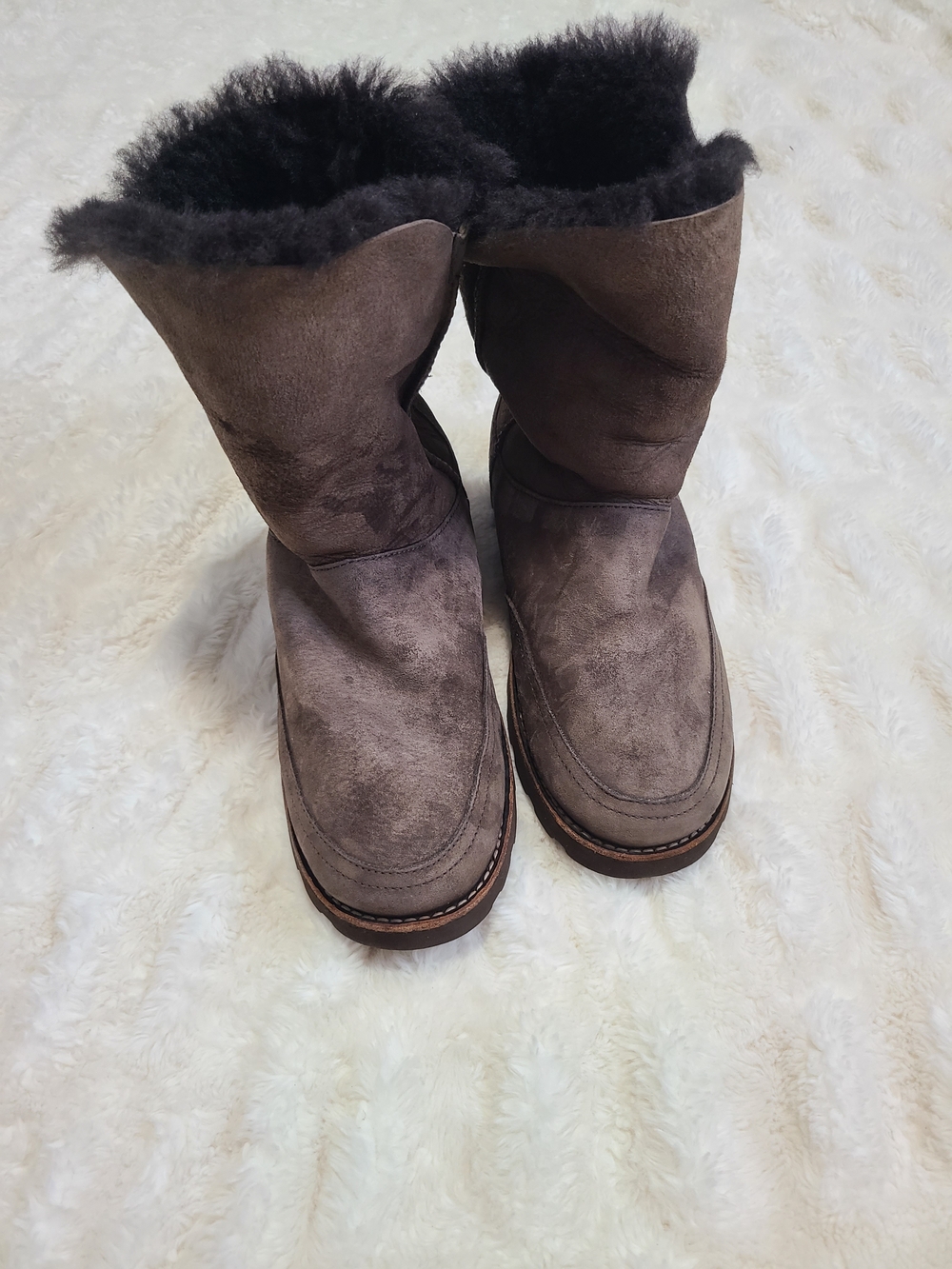 UGG Brown Suede Shearling Mid-Calf Winter Boots